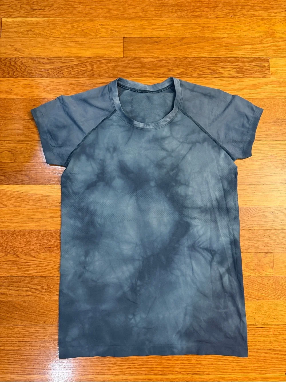 Lululemon Swiftly Tech Short Sleeve Shirt 2.0 Marble Dye Commander Blue- Size 10